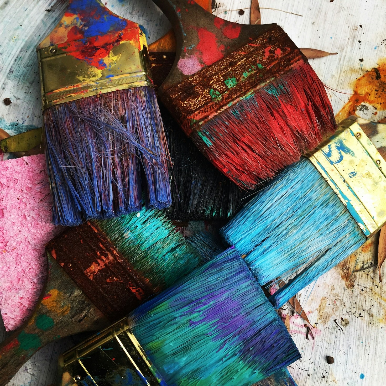 How Minimalism Enhances Creative Storytelling